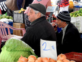 typisch türkischer Wochenmarkt