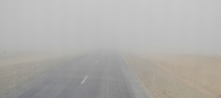 Experience about driving with car in sandstorm and desert